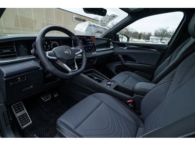 2026 Volkswagen Tiguan 2.0T SE R-Line Black