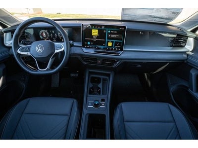 2026 Volkswagen Tiguan 2.0T SE