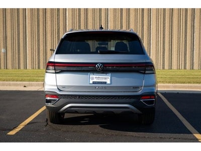 2025 Volkswagen Taos 1.5T SE