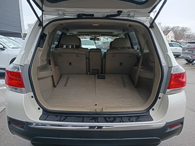 2013 Toyota Highlander SE
