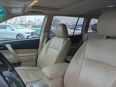 2013 Toyota Highlander SE