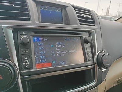 2013 Toyota Highlander SE