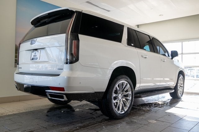 2023 Cadillac Escalade ESV Premium
