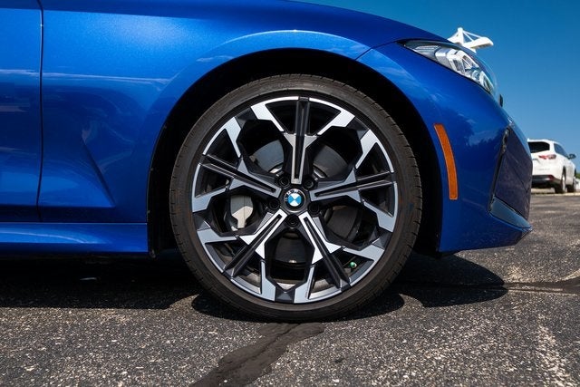 2025 BMW 3 Series 330i xDrive