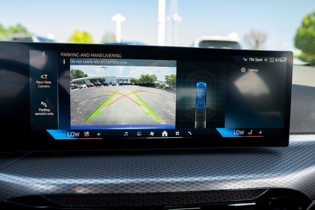 2025 BMW 3 Series 330i xDrive