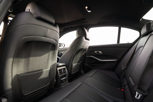 2023 BMW 3 Series 330i xDrive