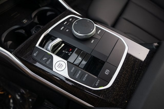 2023 BMW 3 Series 330i xDrive