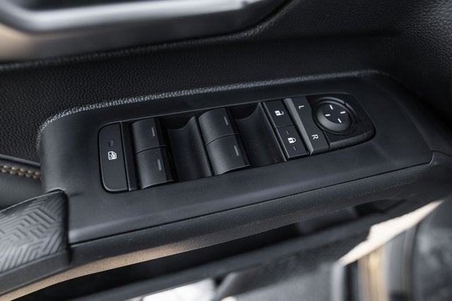 2025 Toyota Tacoma Hybrid Trailhunter