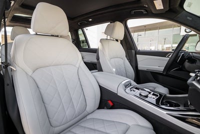 2023 BMW X7 xDrive40i