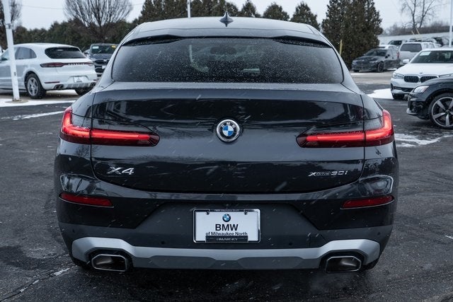 2023 BMW X4 xDrive30i
