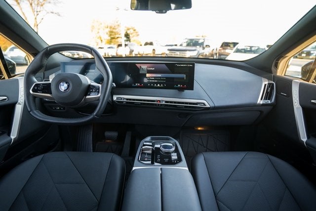 2026 BMW iX xDrive45