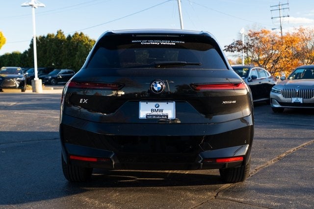 2026 BMW iX xDrive45