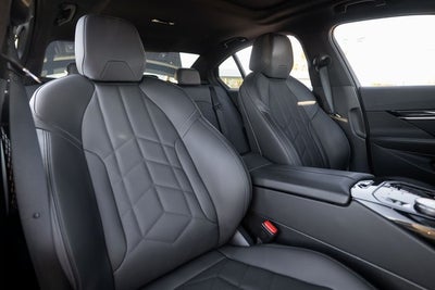 2025 BMW i5 xDrive40