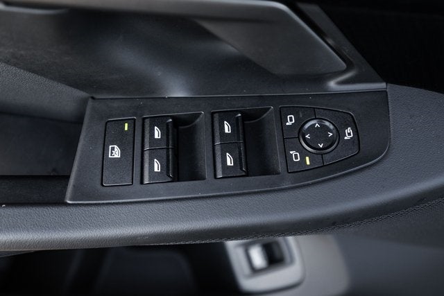 2025 BMW i5 xDrive40