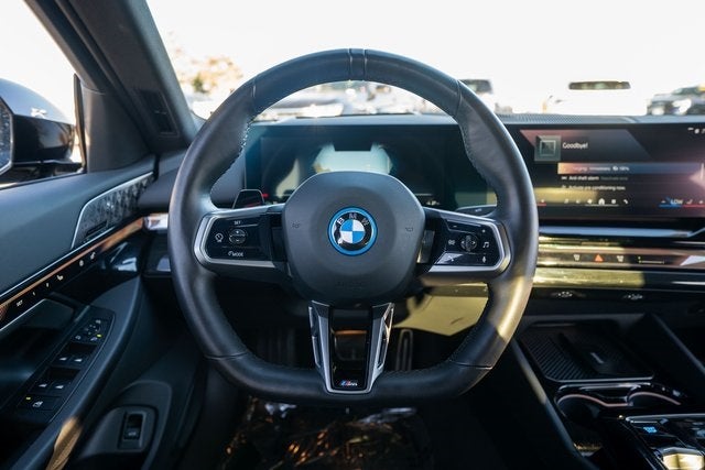 2025 BMW i5 xDrive40