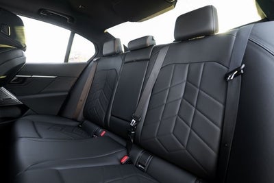 2025 BMW i5 xDrive40