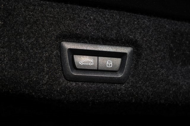 2025 BMW i5 xDrive40