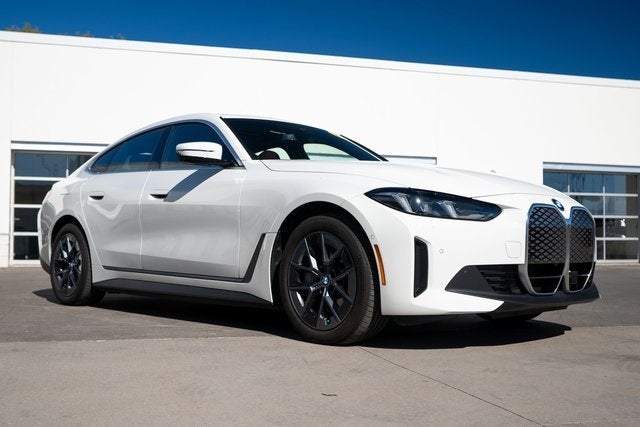 2025 BMW i4 eDrive40