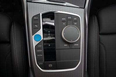 2025 BMW i4 xDrive40