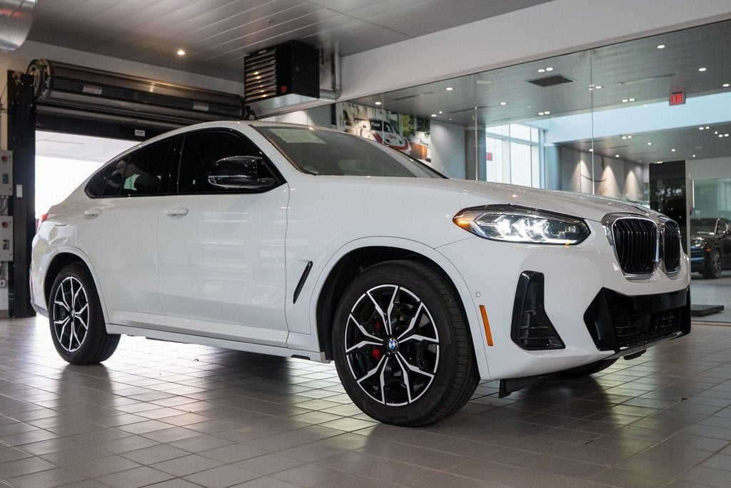 2023 BMW X4 M40i