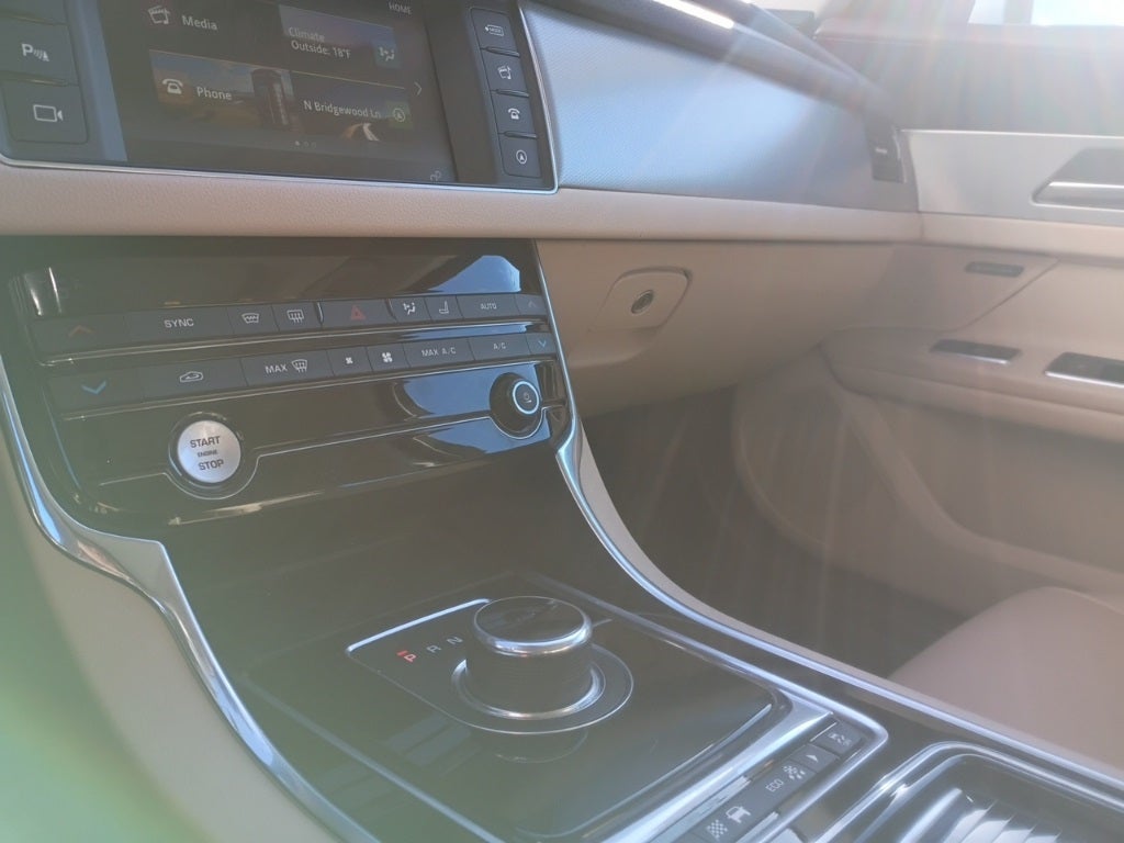 2017 Jaguar XF 35t Premium