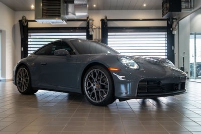 2025 Porsche 911 Carrera