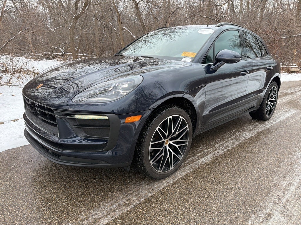 2023 Porsche Macan AWD