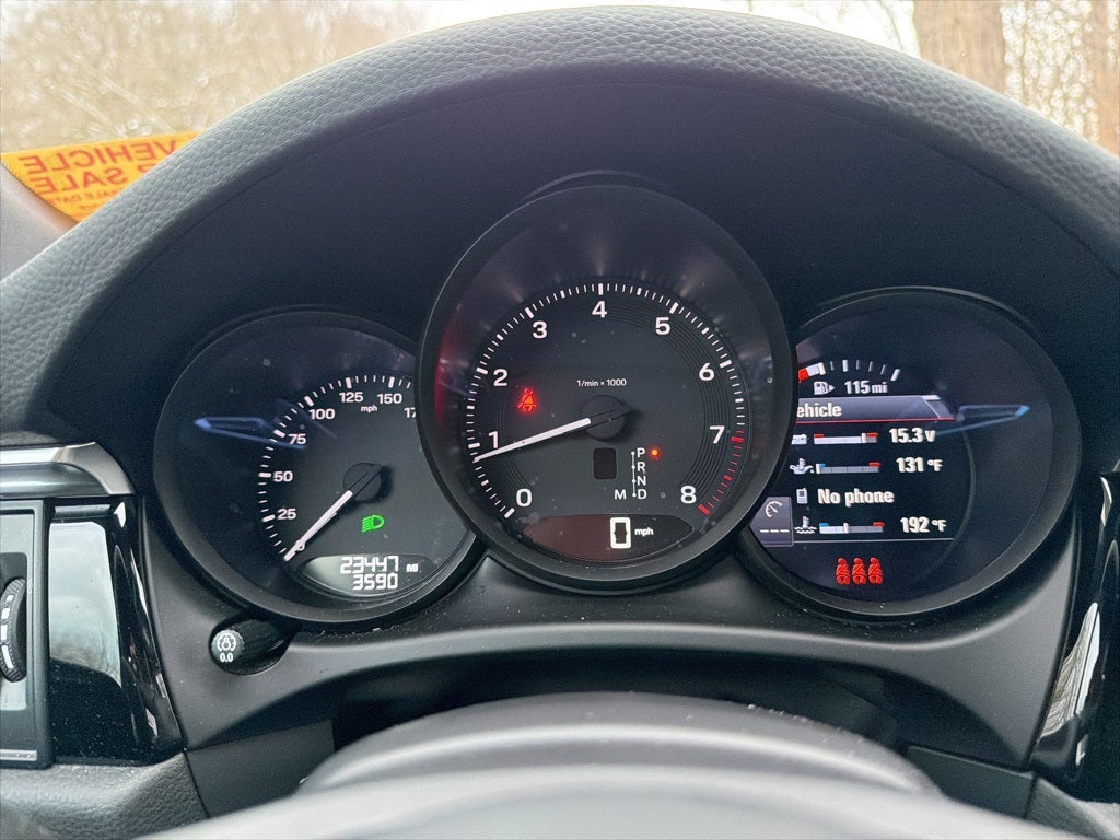 2023 Porsche Macan AWD