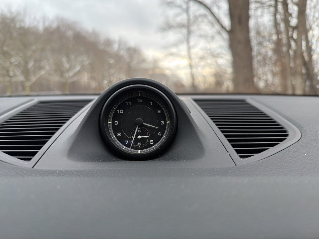 2023 Porsche Macan AWD