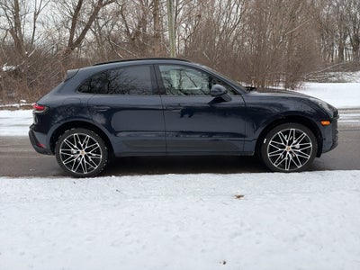 2023 Porsche Macan AWD