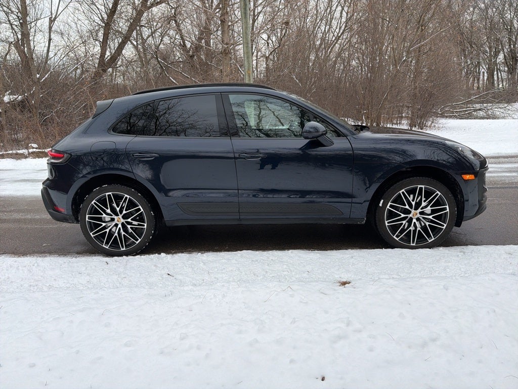2023 Porsche Macan AWD