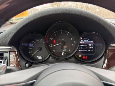 2022 Porsche Macan AWD