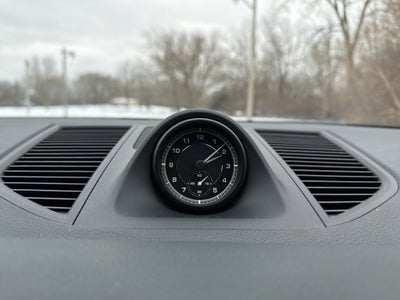 2022 Porsche Macan AWD