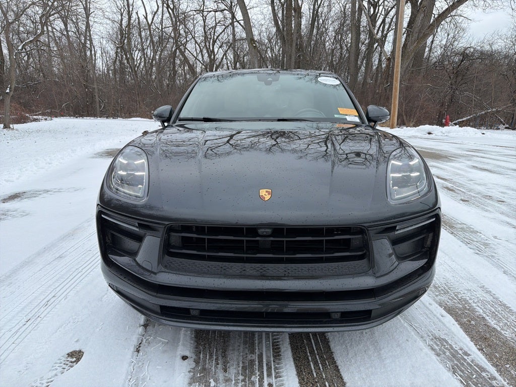 2022 Porsche Macan AWD