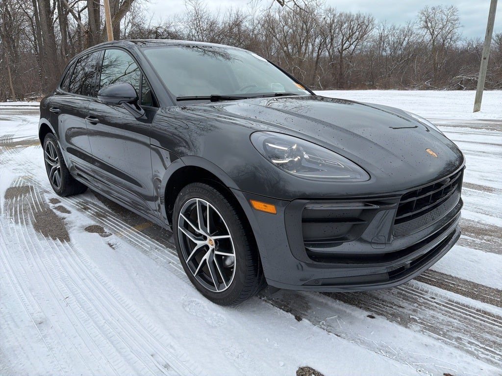 2022 Porsche Macan AWD