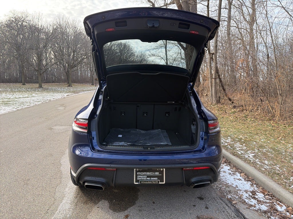 2025 Porsche Macan AWD