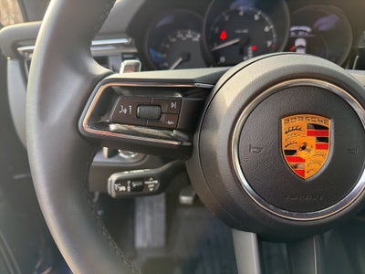 2025 Porsche Macan AWD