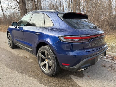 2025 Porsche Macan AWD