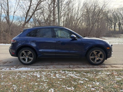 2025 Porsche Macan AWD