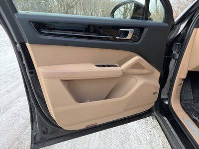 2023 Porsche Cayenne AWD