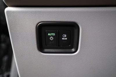 2025 Porsche Macan Electric Premium