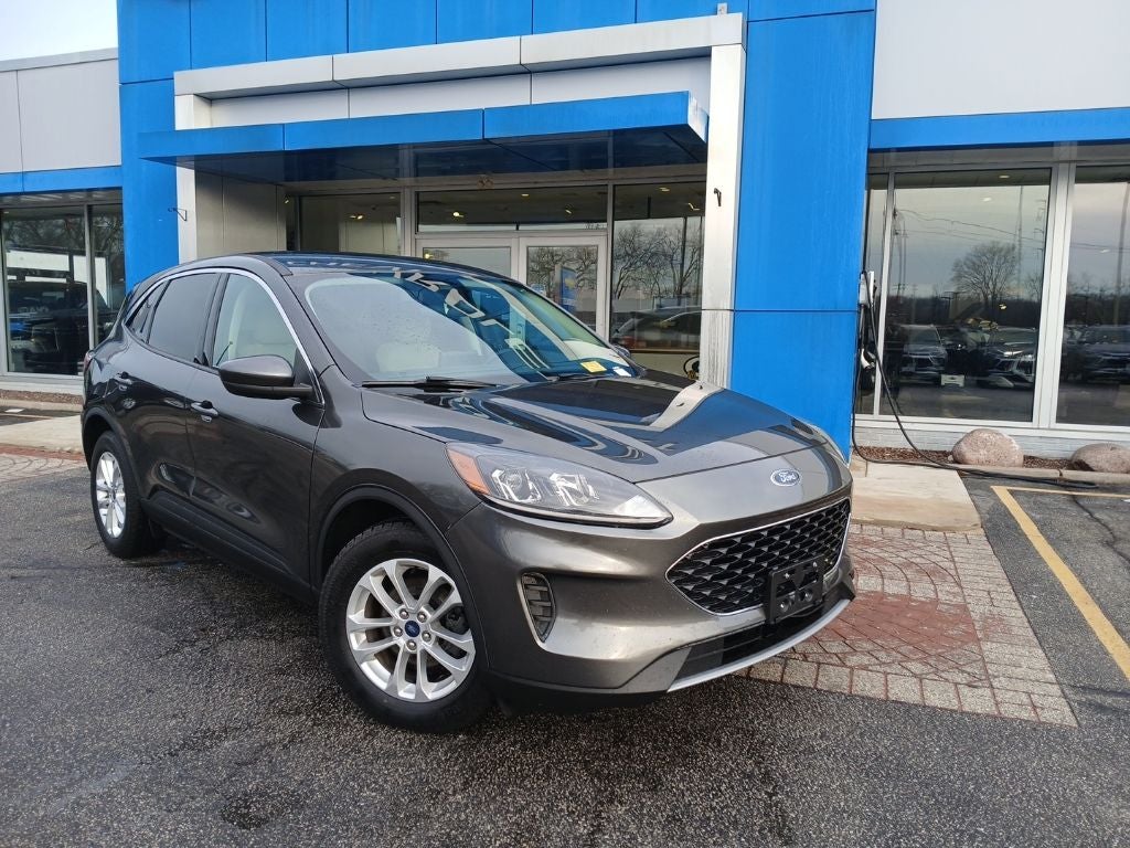 2020 Ford Escape SE