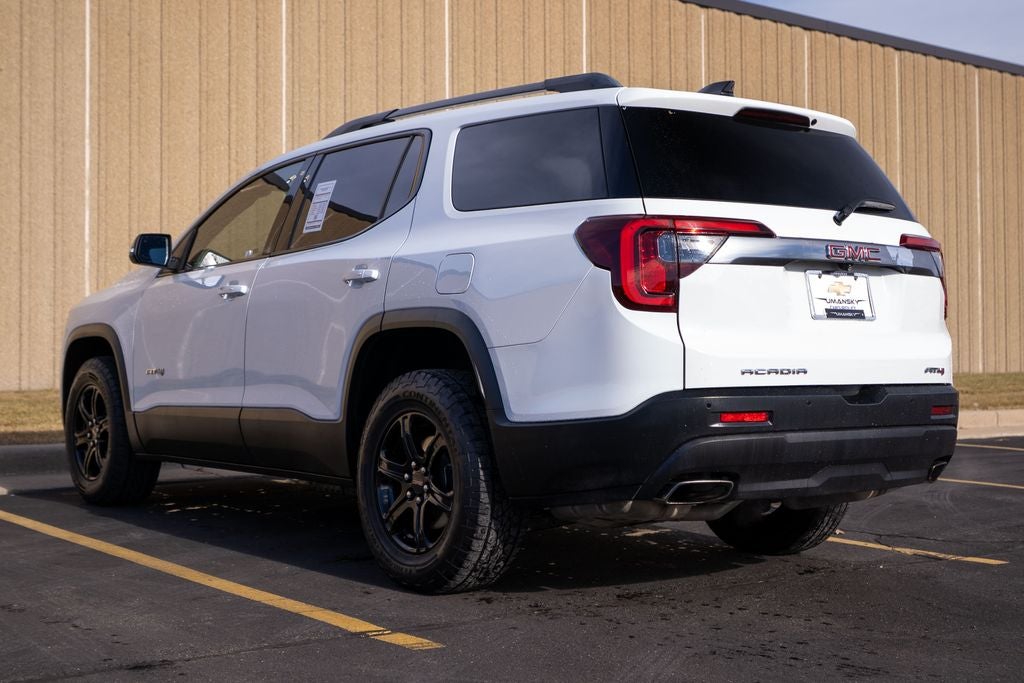 2020 GMC Acadia AT4