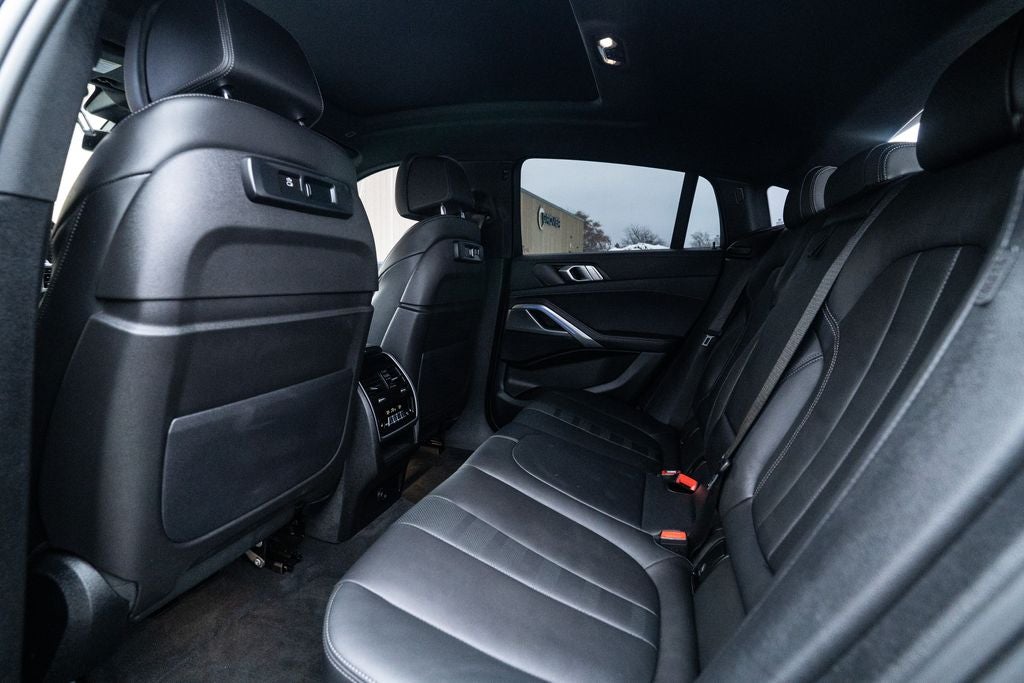 2022 BMW X6 xDrive40i