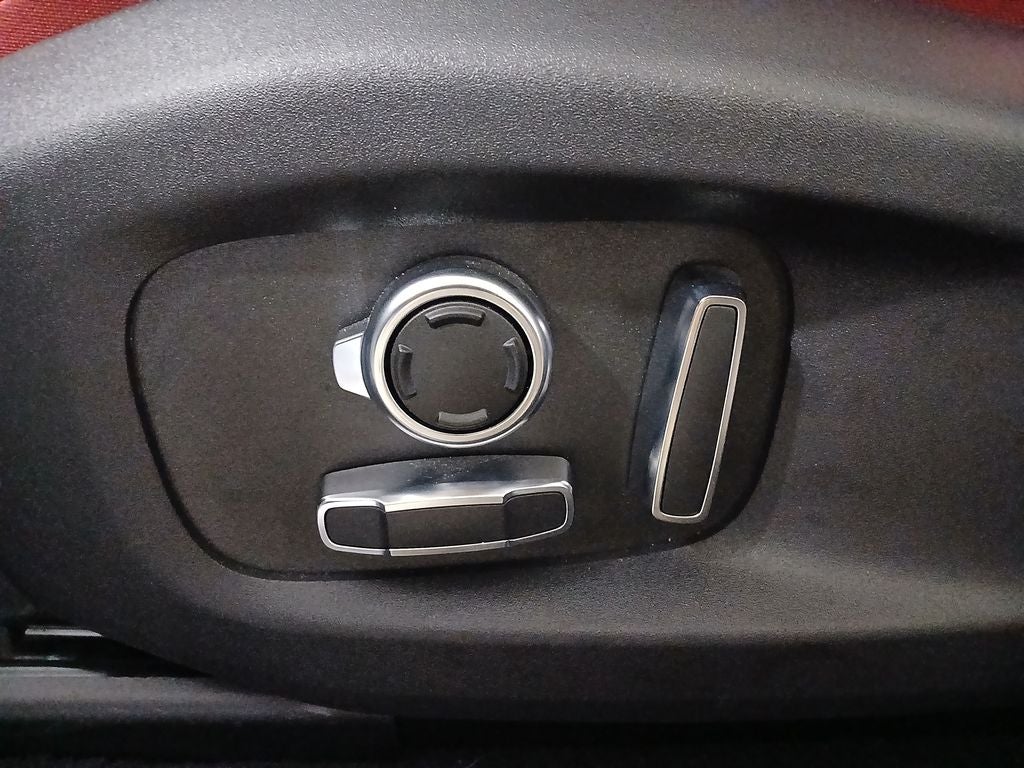 2025 Jaguar F-PACE P400 R-Dynamic S