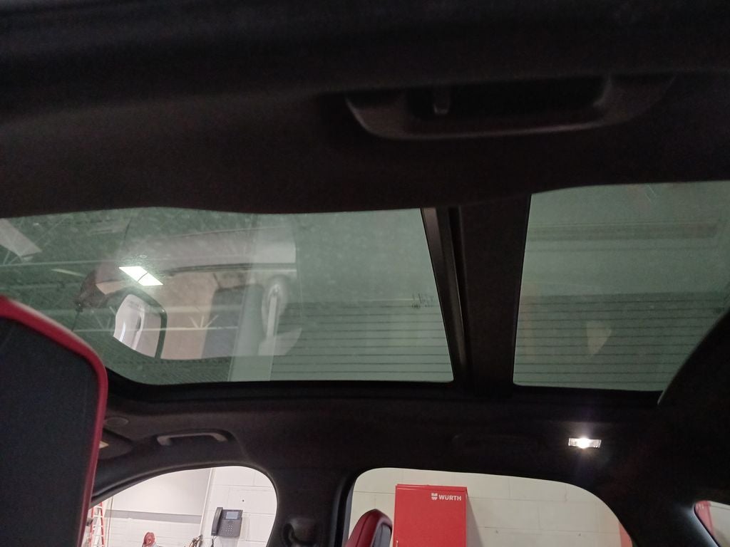 2025 Jaguar F-PACE P400 R-Dynamic S