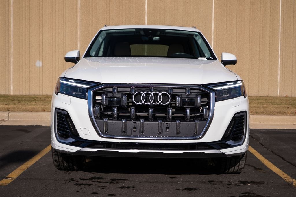 2025 Audi Q7 45 Premium Plus quattro