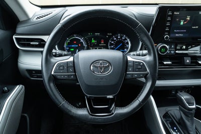 2020 Toyota Highlander Hybrid XLE