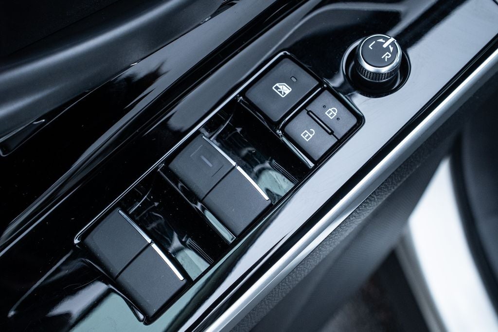 2024 Toyota bZ4X Limited