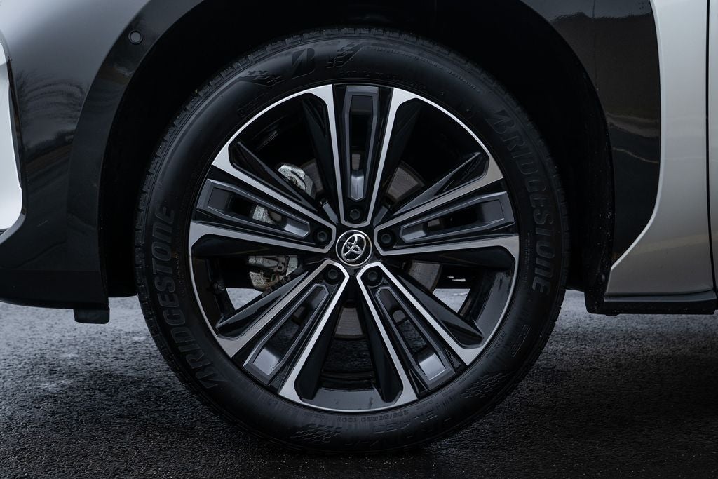 2024 Toyota bZ4X Limited